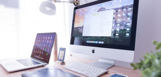 テレワーク版RPA活用　PCの写真